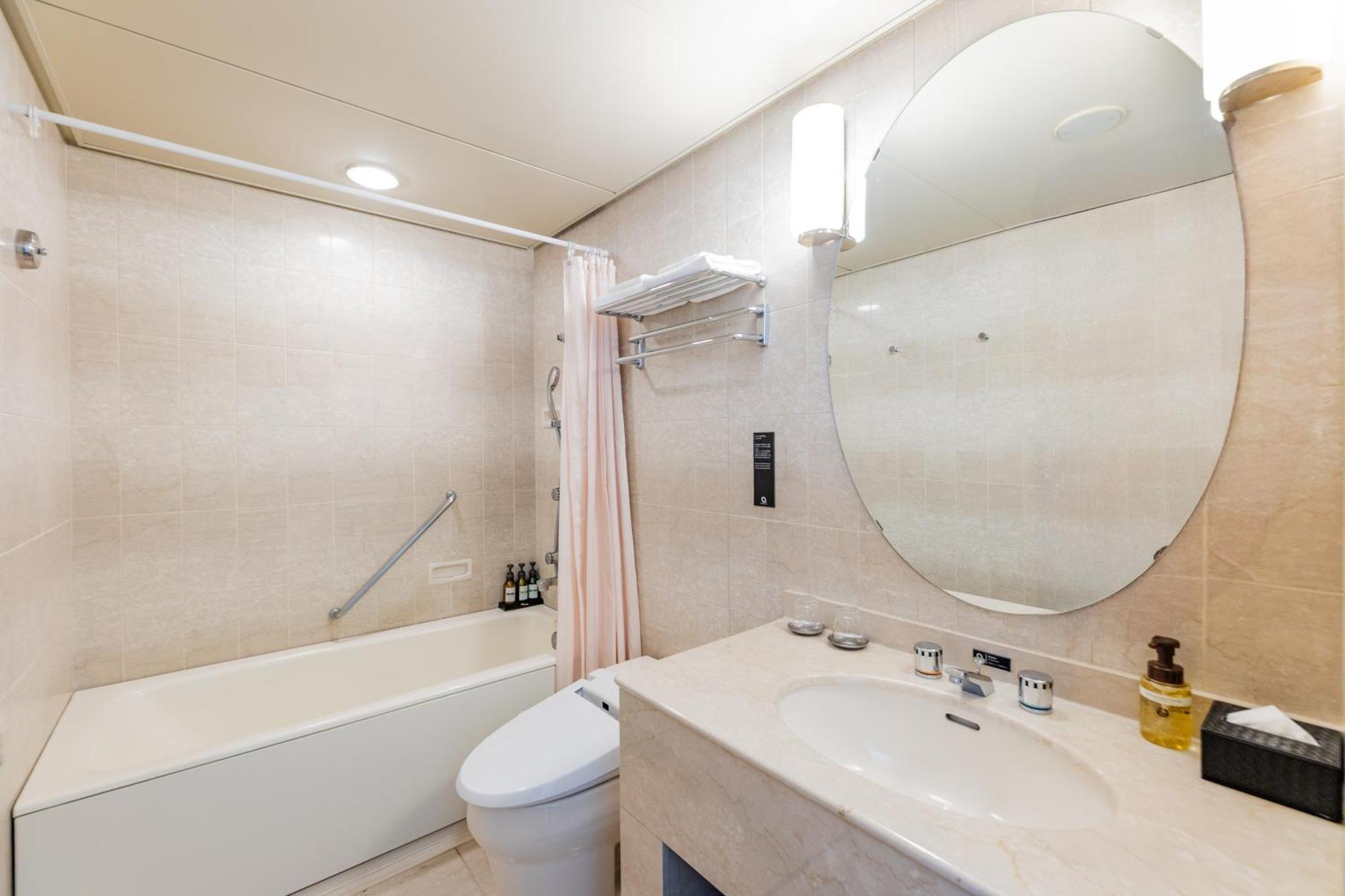 The Qube Hotel Chiba Room photo