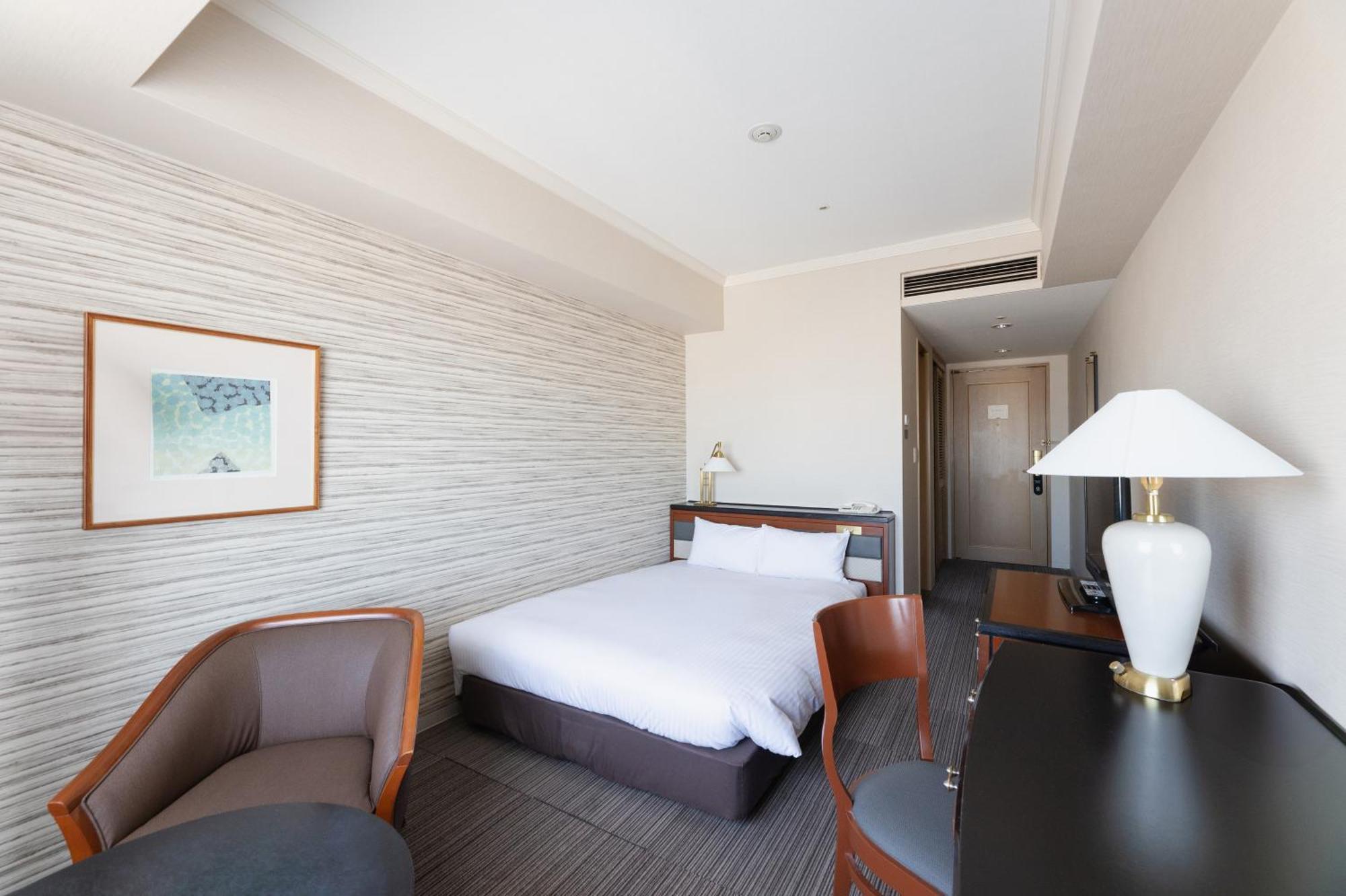 The Qube Hotel Chiba Exterior photo